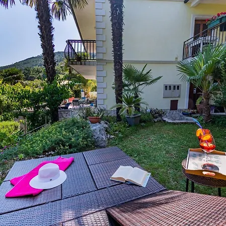 Apartman By The Sea Lovran, Opatija - 7837 Lovran