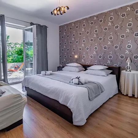 Apartman By The Sea Lovran, Opatija - 7837 Lovran