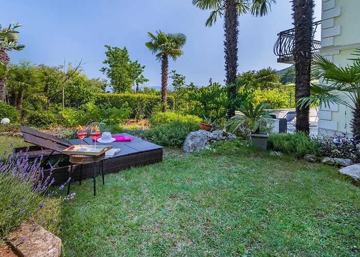 Lägenhet By The Sea Lovran, Opatija - 7837 *